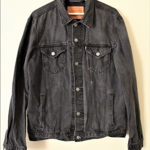Levi’s Black Denim Jacket (Brand Size: Large)
